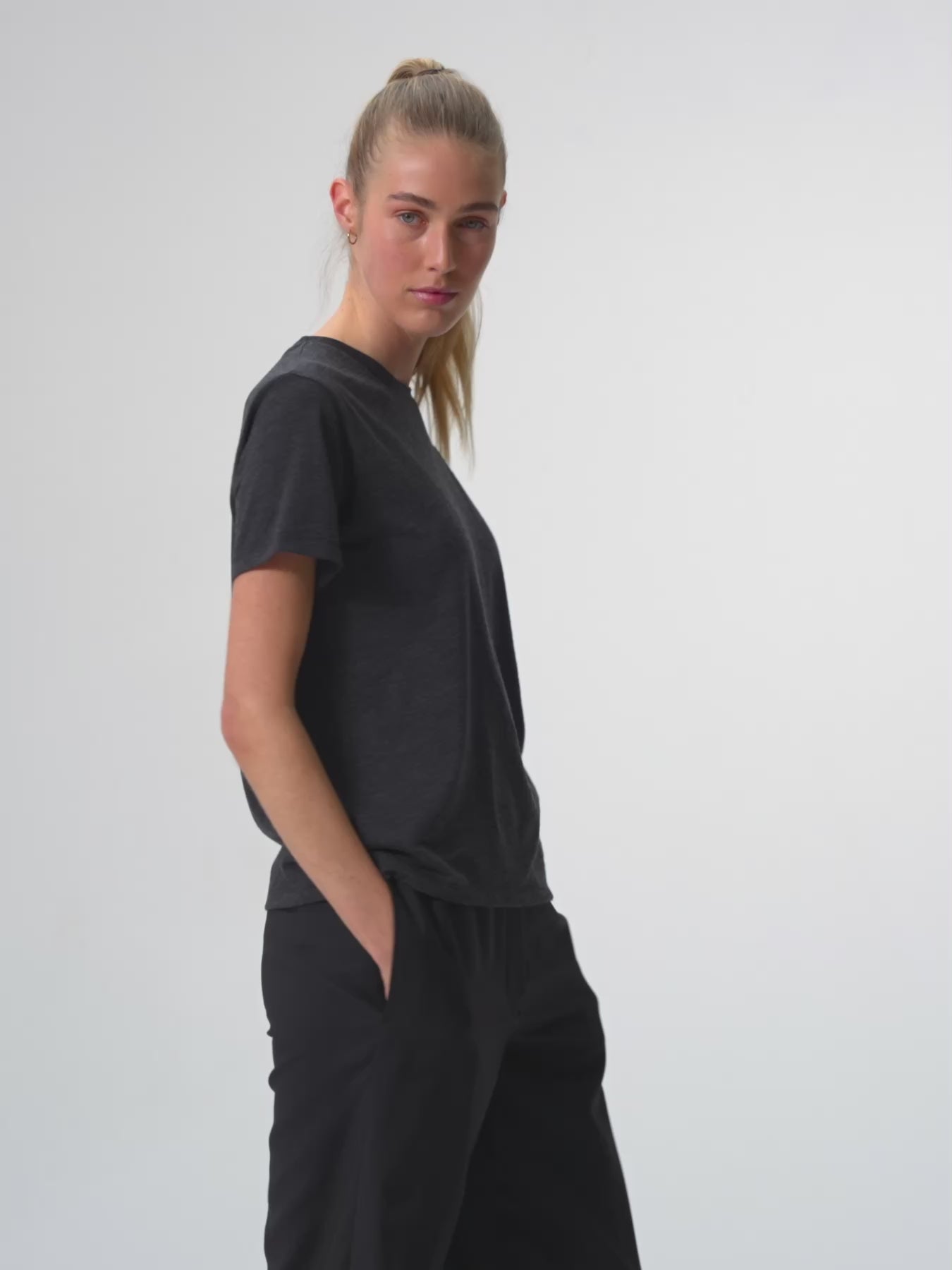 Pinqponq T-Shirt Merino - Dark Grey Melange (Female)
