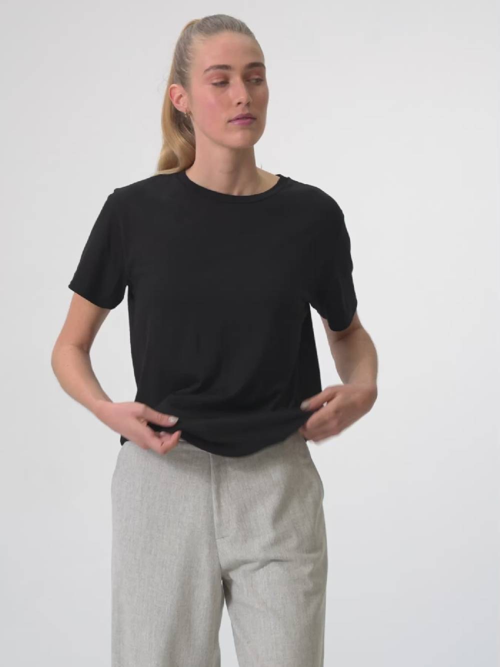 Pinqponq T-Shirt Merino - Sheep Black (Female)