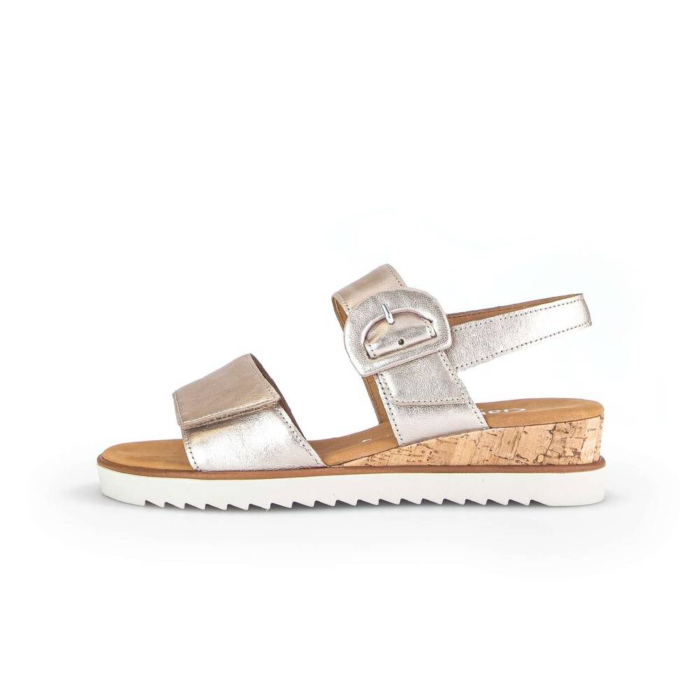 Pius Gabor Keilsandalette gold