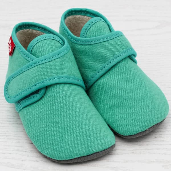 Pololo Barfuß Hausschuh mit Klettverschluss – hellgrün