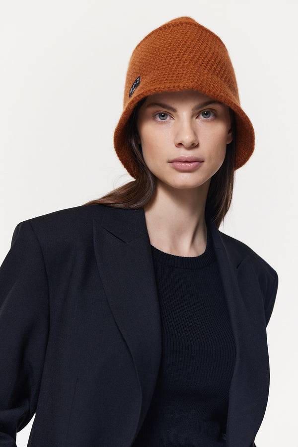 Prinz Berlin Kaschmir Bucket Hat Hand Crochet Karamell