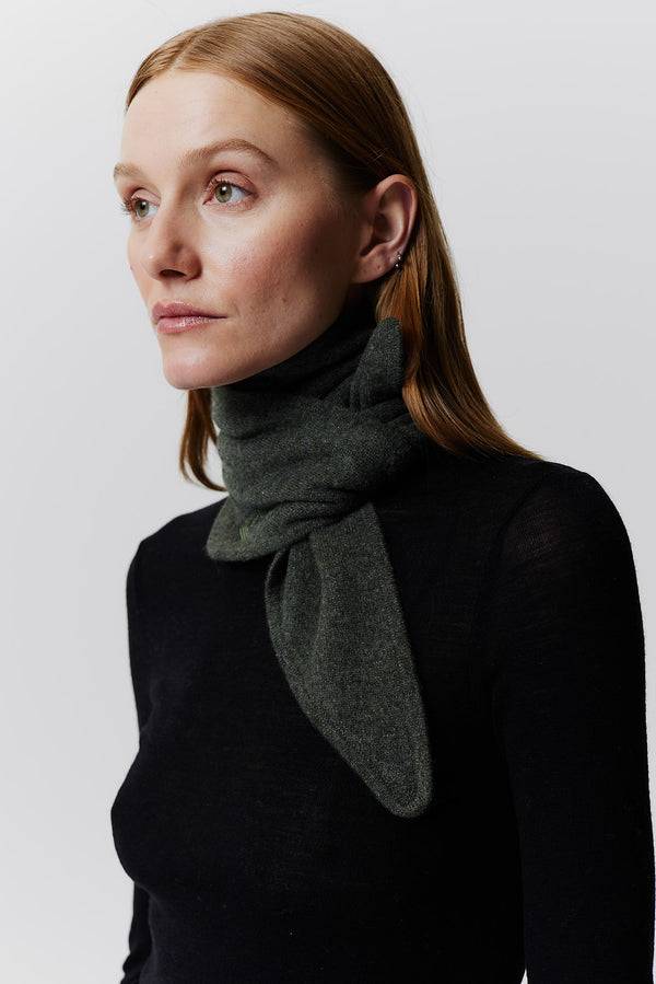 Prinz Berlin Kaschmir Bandeau Fine Knit Grün