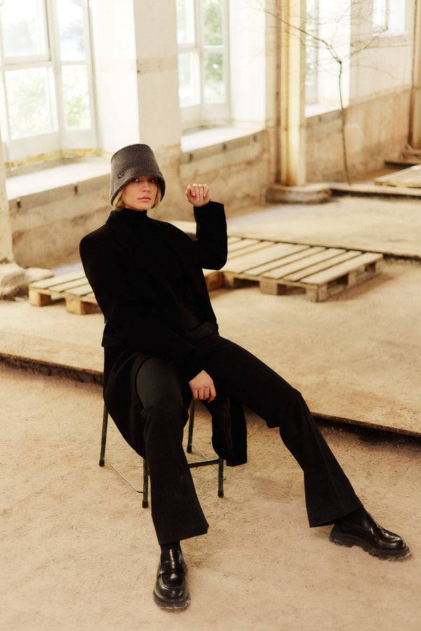 Prinz Berlin Kaschmir Bucket Hat Hand Crochet Grau