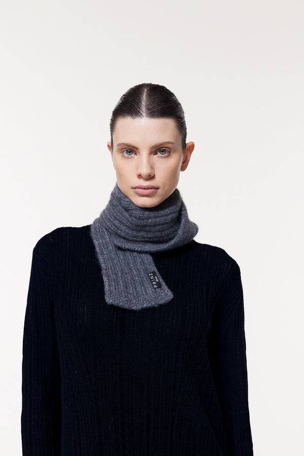 Prinz Berlin Kaschmir Kurzschal Hand Knit Grau