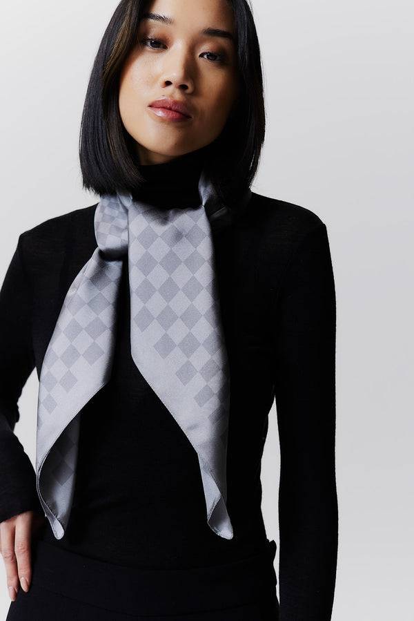 Prinz Berlin Seidentuch Illusion 90 Grau