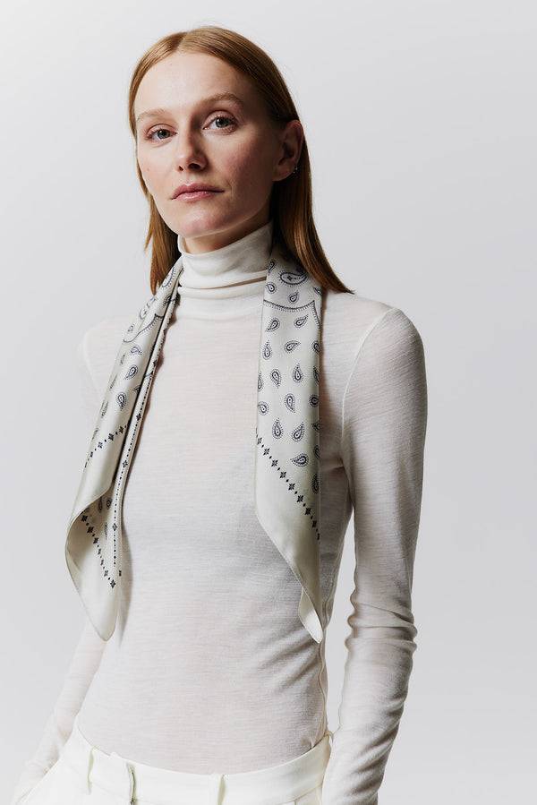 Prinz Berlin Seidentuch Paisley 70 Off-White