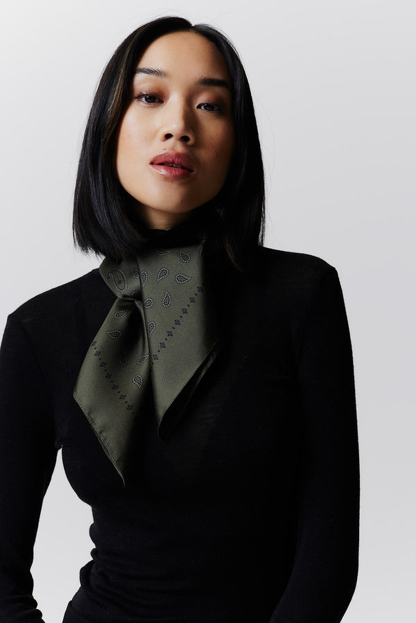 Prinz Berlin Seidentuch Paisley 70 Waldgrün