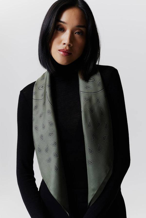 Prinz Berlin Seidentuch Paisley 90 Waldgrün