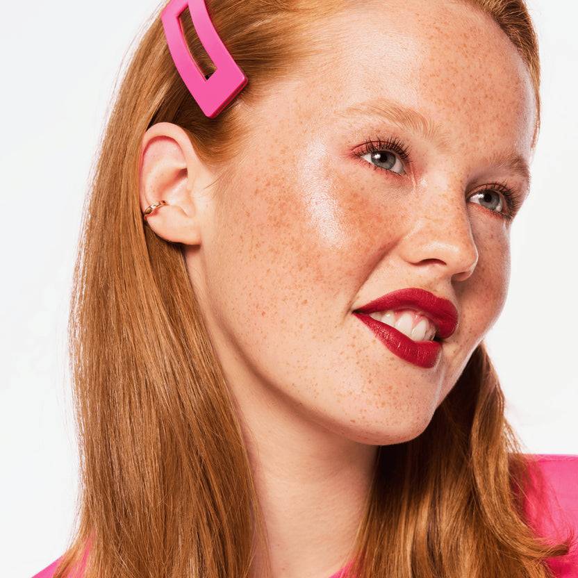 Essence BABY GOT HOLO GLOW Highlighter Stick 10 (5g)