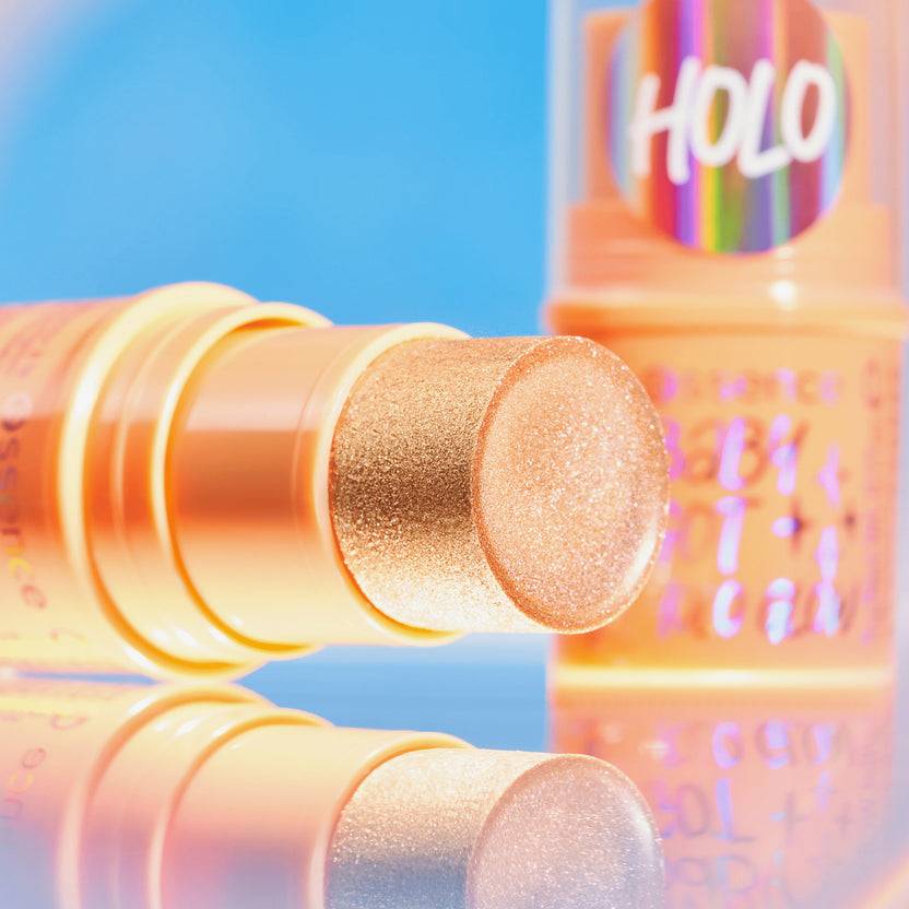 Essence BABY GOT HOLO GLOW Highlighter Stick 10 (5g)