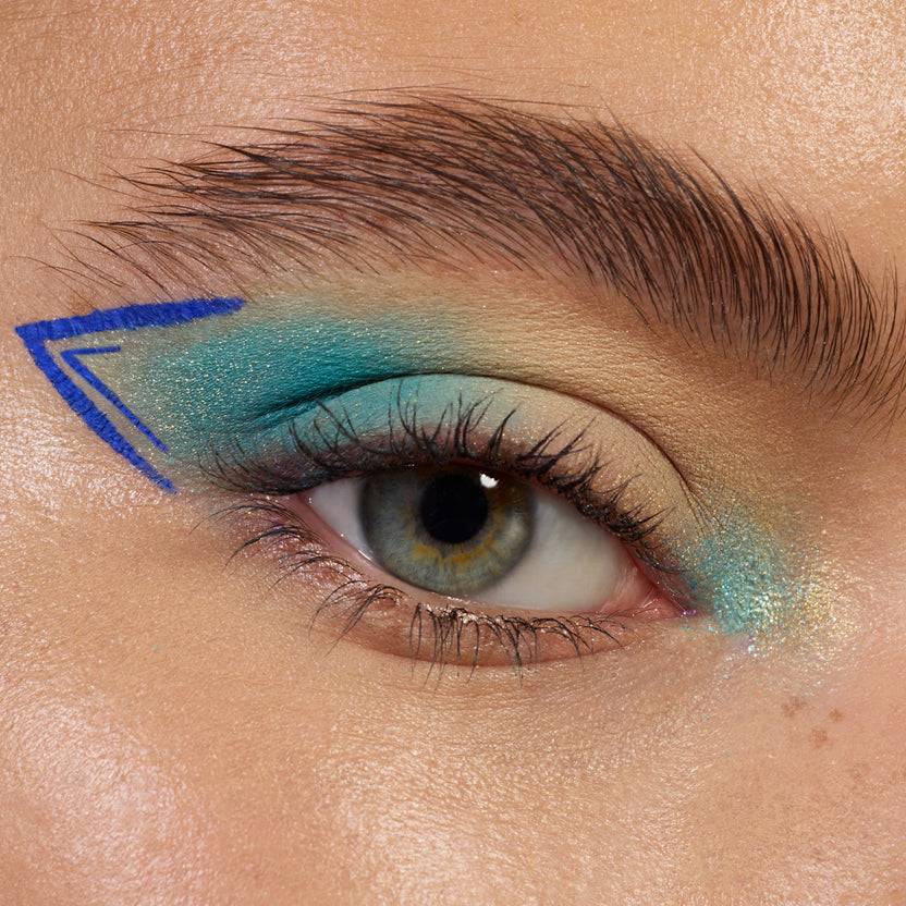 Essence COLOUR It! Liquid Eyeliner (3ml)