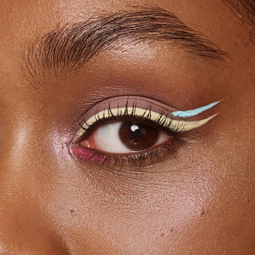 Essence Harley Quinn Eyeshadow Palette (10.2g)