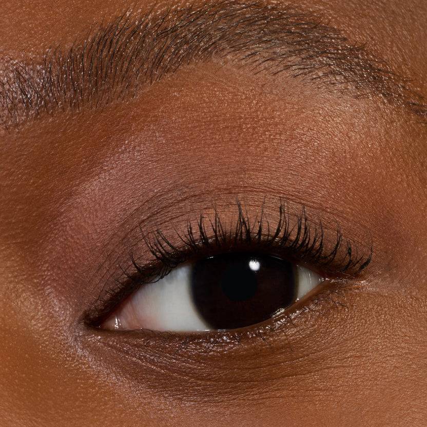 Essence Matte Liquid Eyeshadow (3ml)