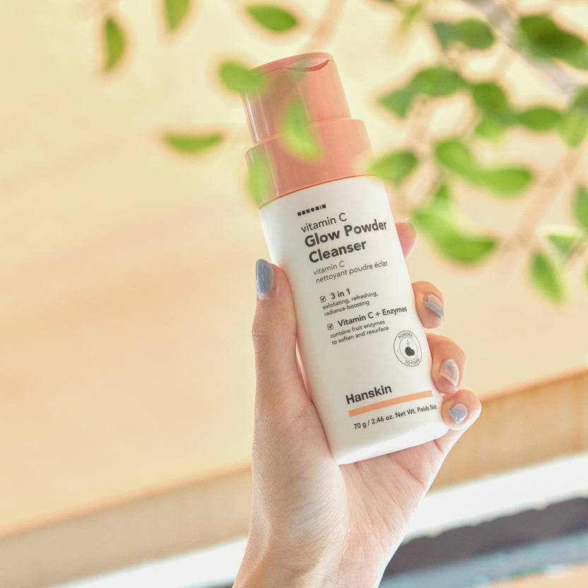 Hanskin Vitamin C Glow Powder Cleanser (70g)