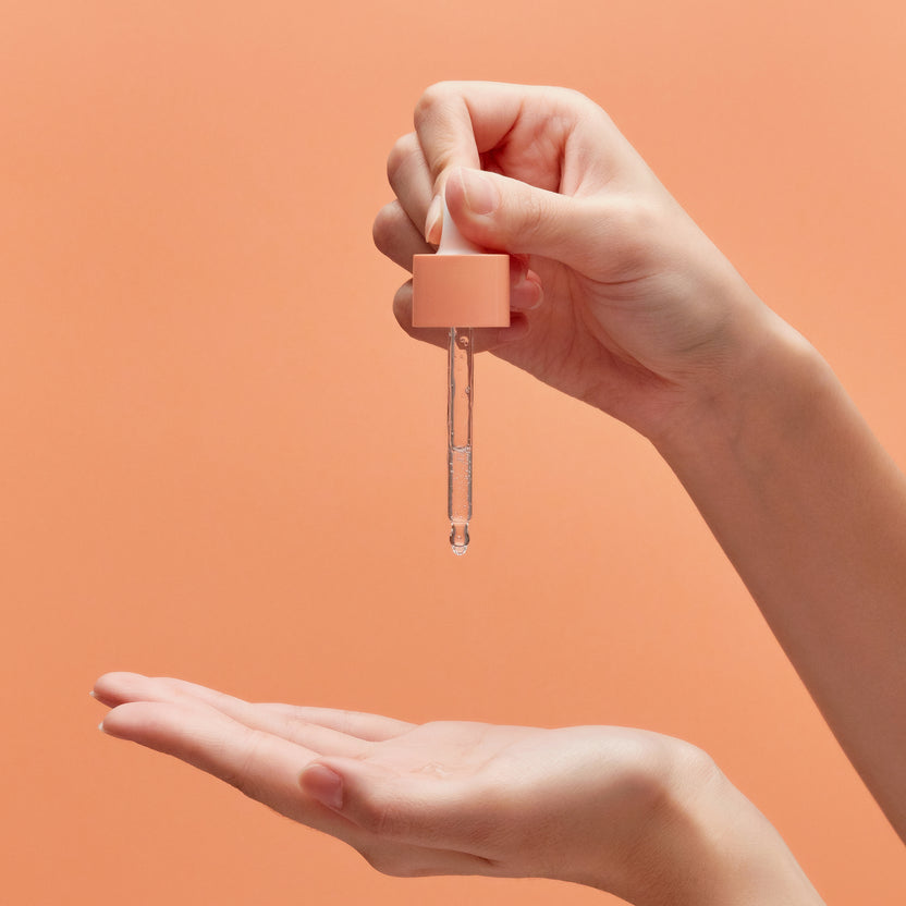 Hanskin Vitamin C Glow Serum (30ml)