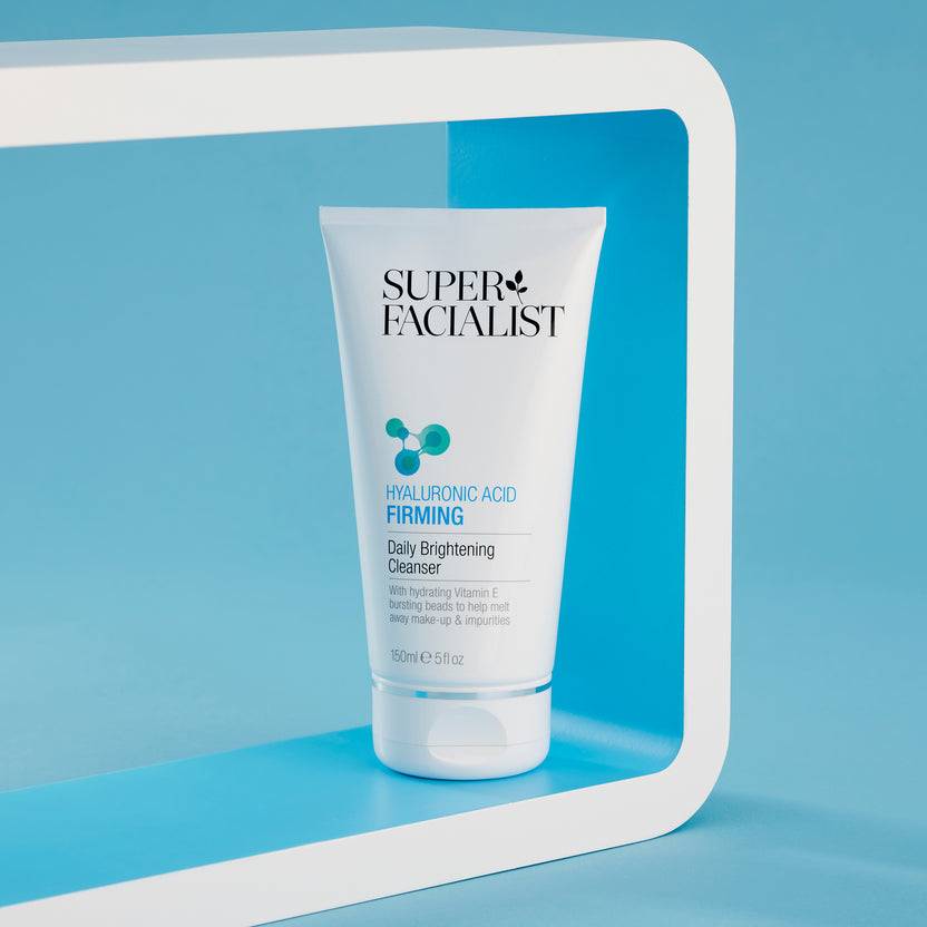 Super Facialist Hyaluronic Acid Firming Daily Brightening Cleanser (150ml)