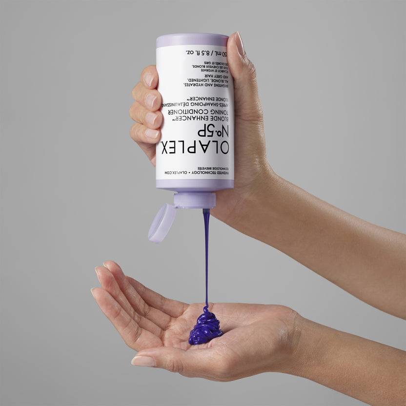 OLAPLEX N°5P Blonde Enhancer™ Toning Conditioner (250ml)