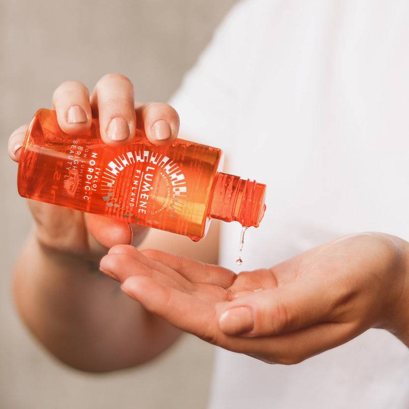 Lumene NORDIC-C [VALO] Glow Lumenessence Brightening Beauty Lotion (150ml)