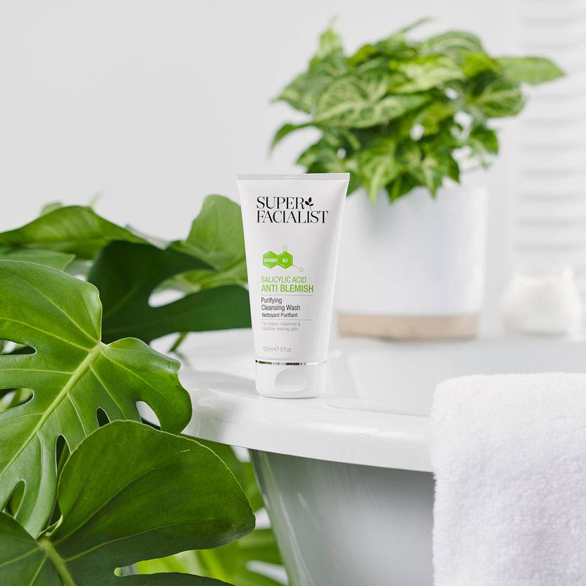 Super Facialist Salicylic Acid AntiBlemish Purifying Cleansing Wash (150ml)