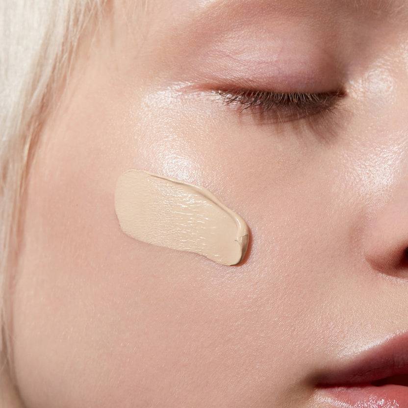 MÁDARA Cosmetics SKINONYM Semi-Matte Peptide Foundation (30ml)