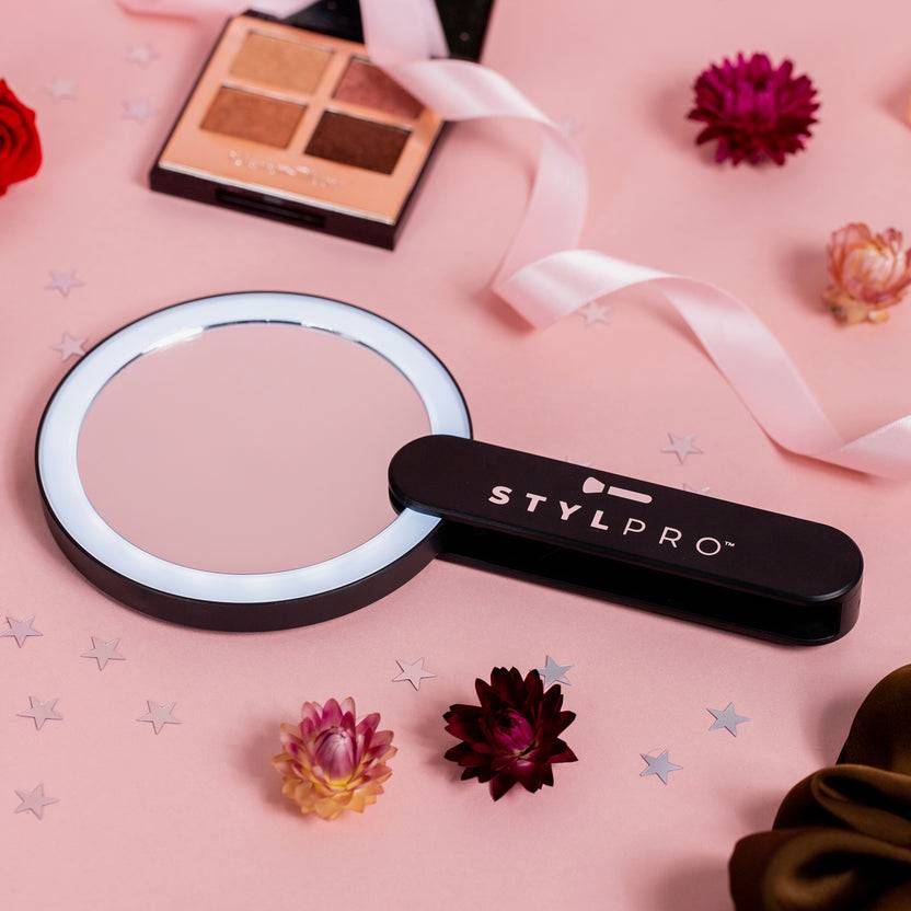 STYLPRO Twirl Me Up LED Hand Held Compact Mirror