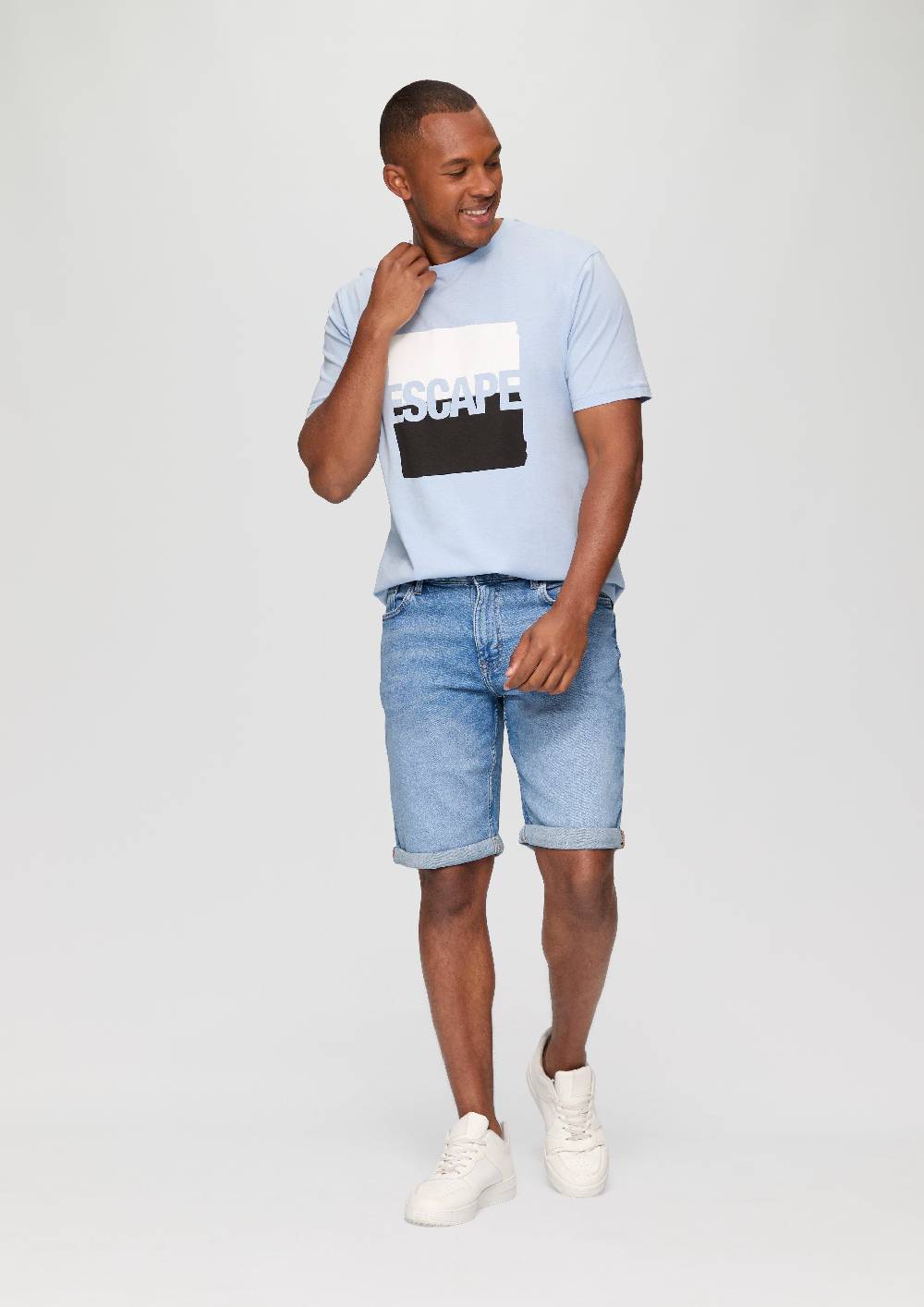 S.Oliver Jeans-Shorts John / Regular Fit / Mid Rise / Fixierter Umschlag Am Bein