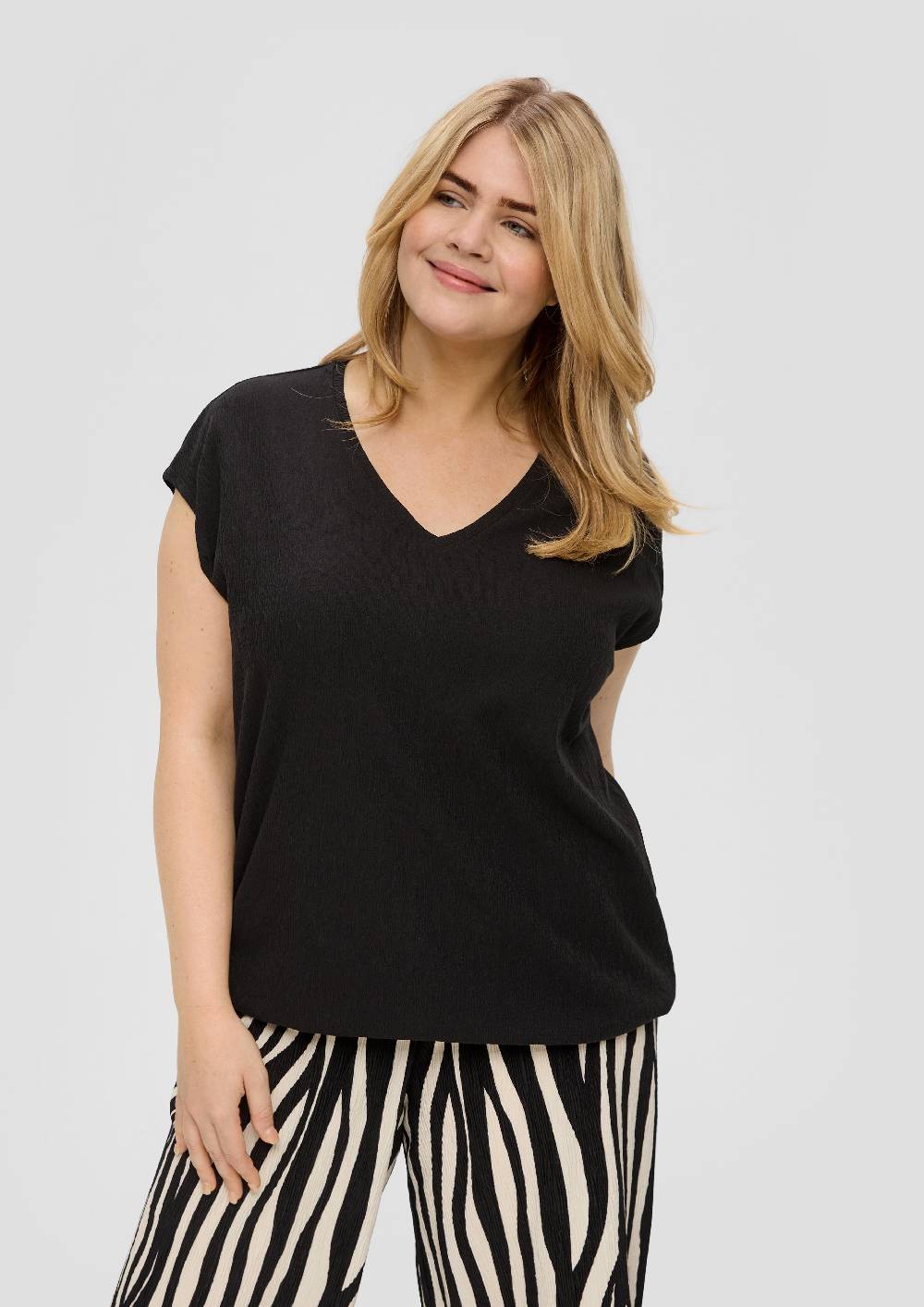 S.Oliver Jersey-Shirt Mit überschnittenen Schultern Und Elastischem Saum