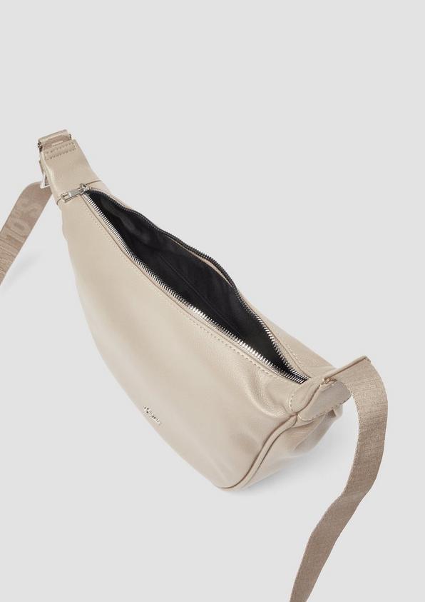 s.Oliver Mittelgroße Crossbody-Bag aus Lederimitat
