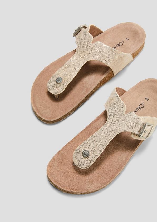 s.Oliver Pantoletten aus Rindsleder mit Dornschließe