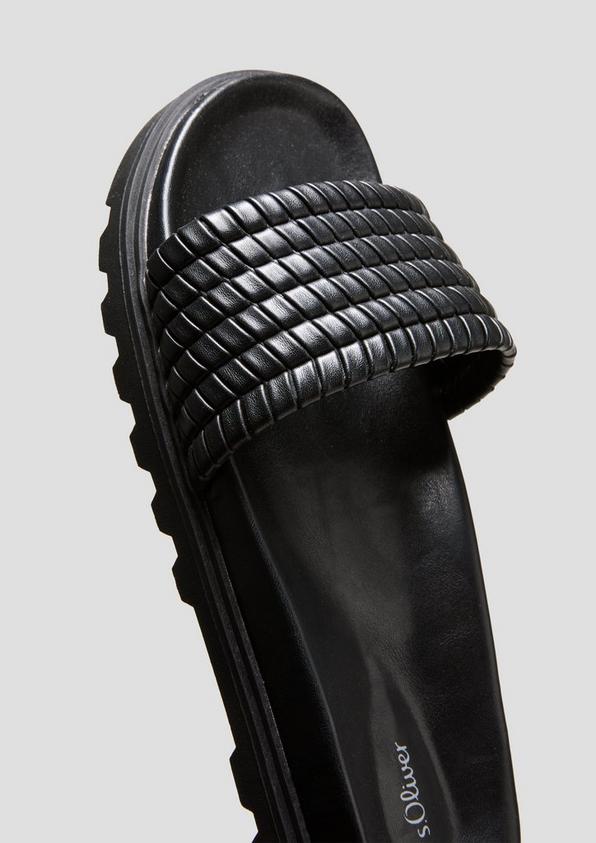 s.Oliver Pantoletten mit gepolsterter Sohle und Riemen