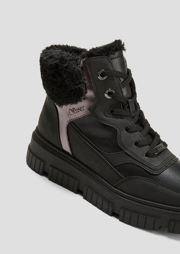 s.Oliver Boots im Materialmix