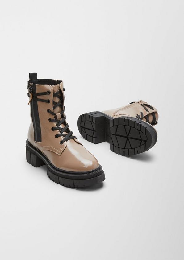 s.Oliver Boots in Lackleder-Optik