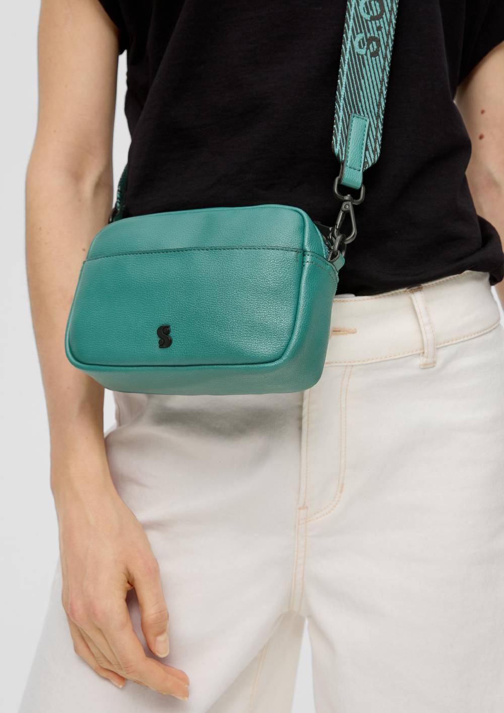 S.Oliver Camera Bag Aus Lederimitat