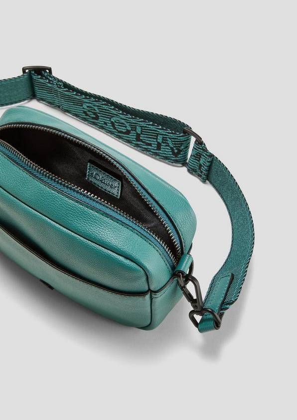 s.Oliver Camera Bag aus Lederimitat