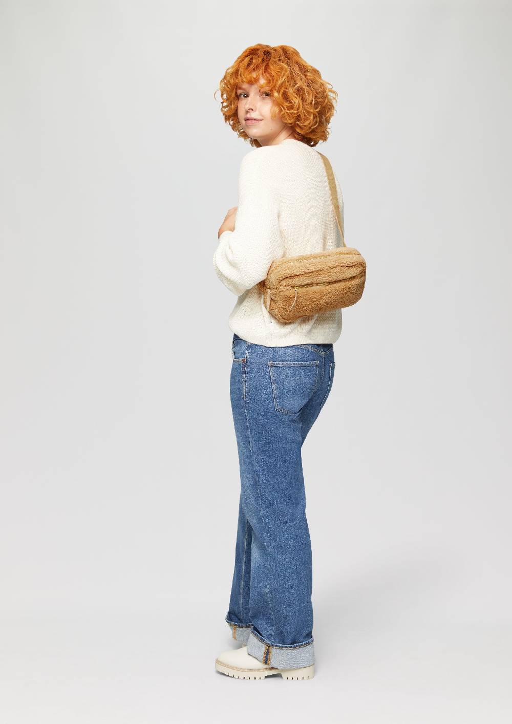 S.Oliver Crossbody-Bag Aus Teddyplüsch