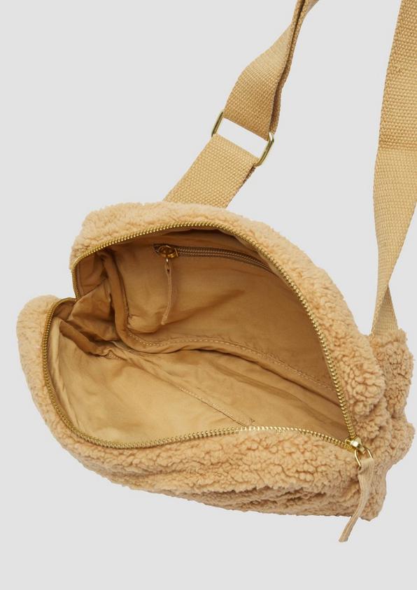S.Oliver Crossbody-Bag Aus Teddyplüsch