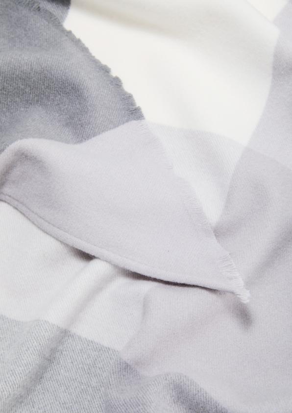 s.Oliver Dreieckiger Schal aus Viskosemix