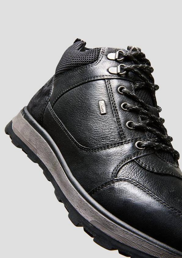 s.Oliver Echtleder-Stiefel in Sneaker-Optik