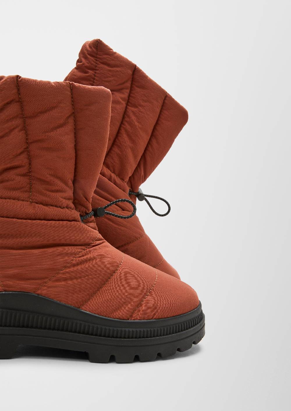 S.Oliver Gefütterter Schneestiefel