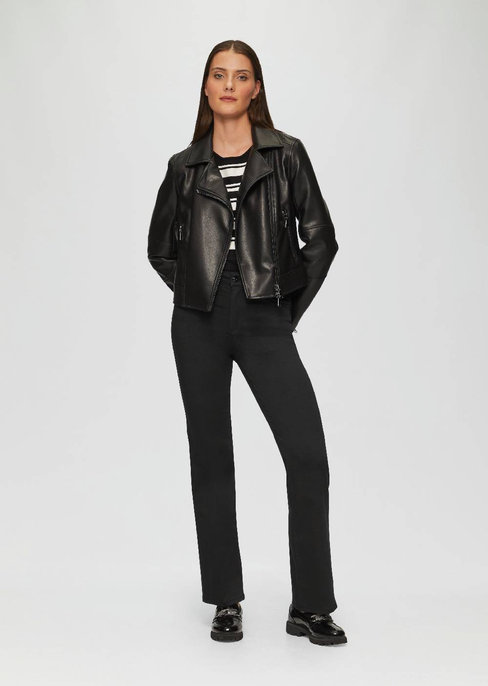 S.Oliver Jeans / High Rise / Flared Leg / Bügelfalten