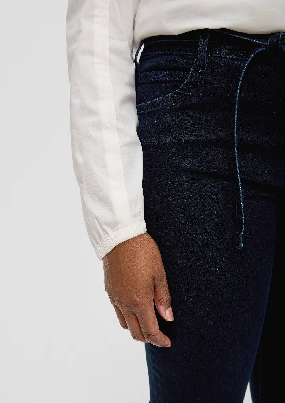 S.Oliver Jeans Slim / Mid Rise / Bindegürtel