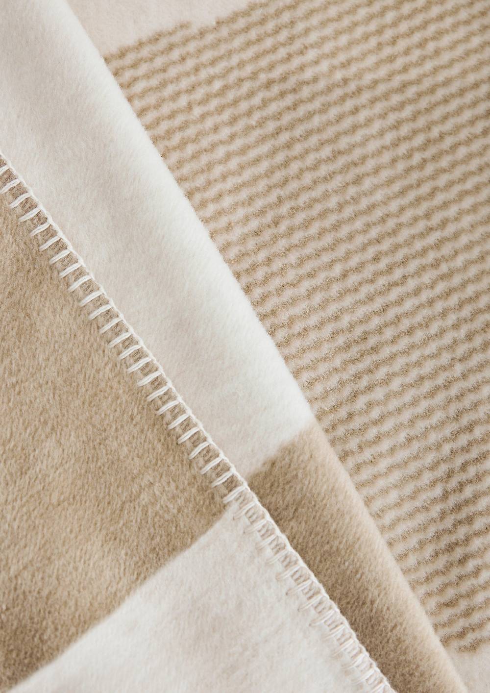 S.Oliver Kuschelige Decke Aus Jacquard