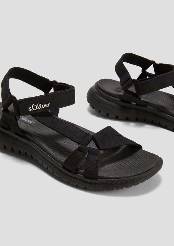 s.Oliver Leichte Sandalen mit Klettverschluss