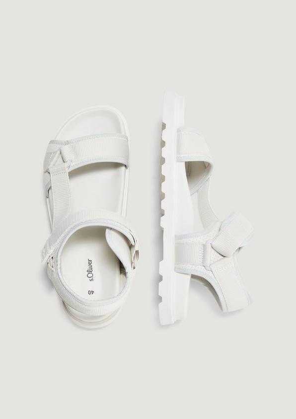 s.Oliver Modische Trekking-Sandalen