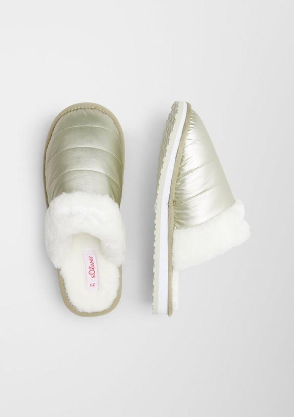 s.Oliver Pantoffeln im Metallic-Look