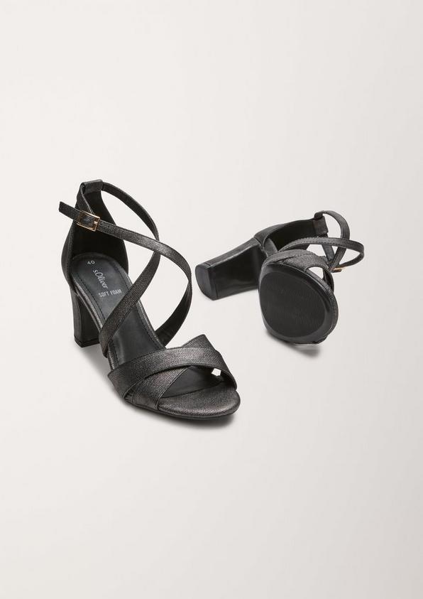 s.Oliver Riemchensandalen mit Absatz