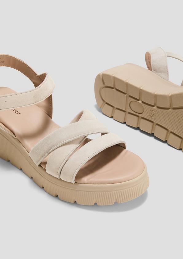 s.Oliver Sandalen aus Leder mit Plateausohle