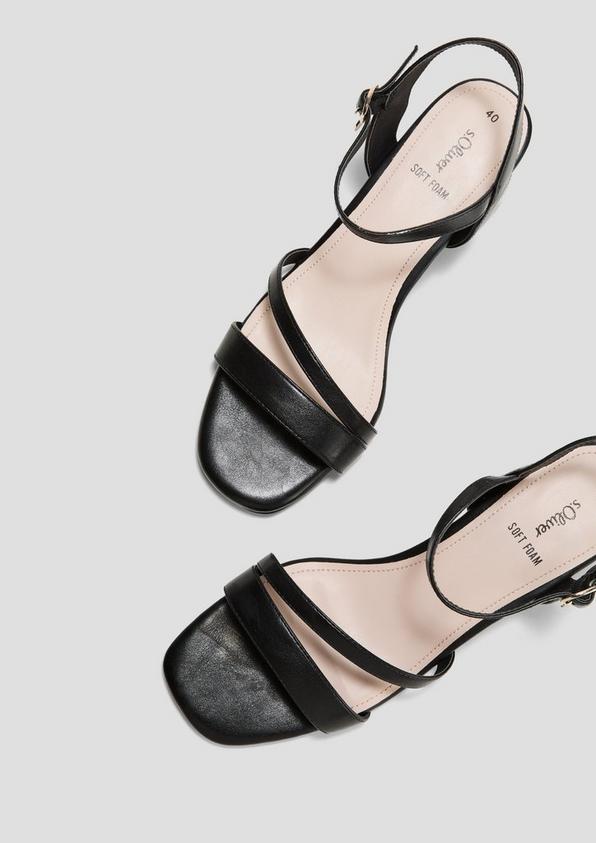s.Oliver Sandalen mit Logo-Detail und Blockabsatz