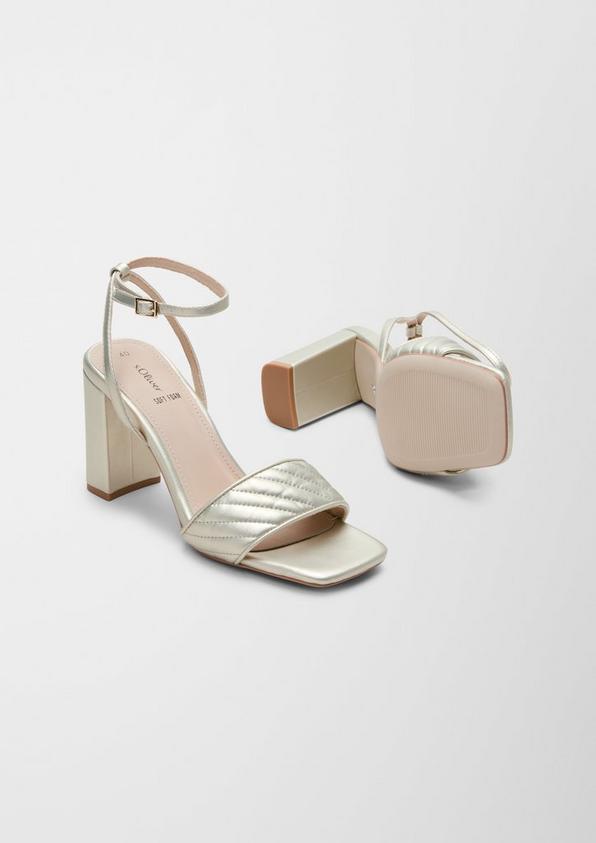 s.Oliver Sandalen mit Stepp-Detail