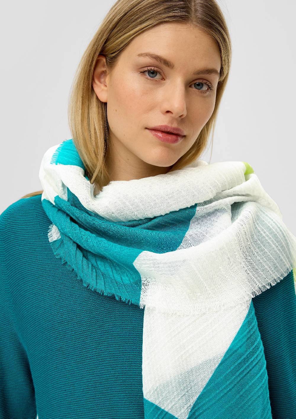 S.Oliver Schal Mit Plisseefalten